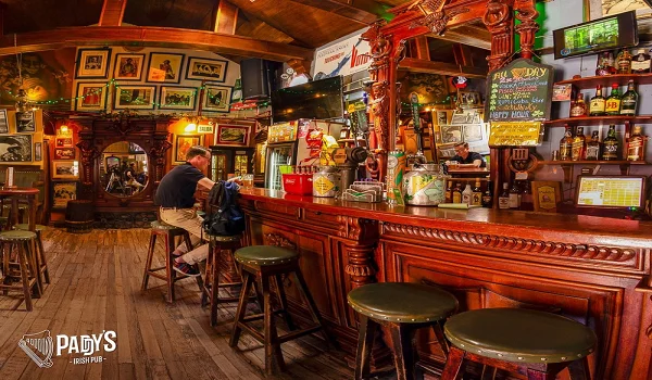 Pubs and Restaurants near S Medihalli